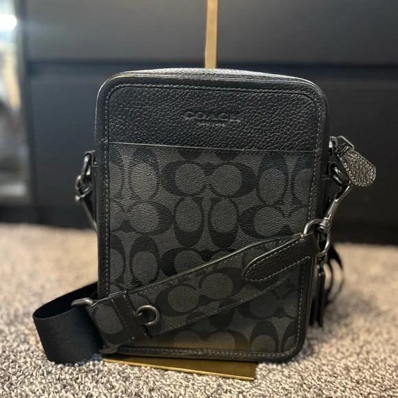 COACH SULLIVAN CROSSBODY IN SIGNATURE CANVAS - Picture 4 of 15